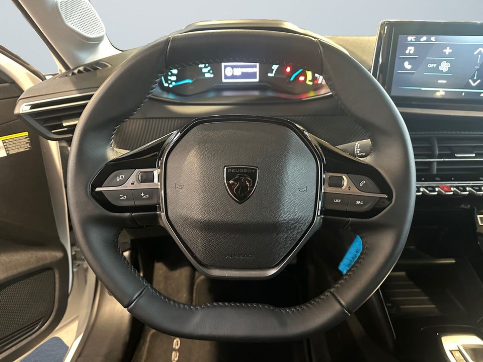 Peugeot e-208 50 Style 5d