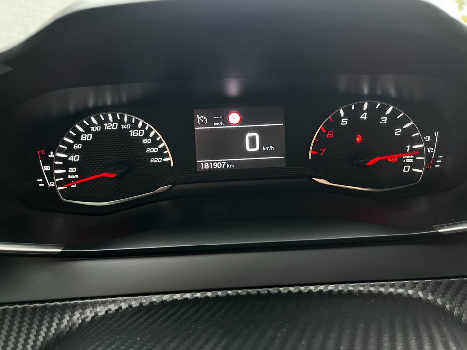 Peugeot 208 1,5 BlueHDi 100 Active 5d