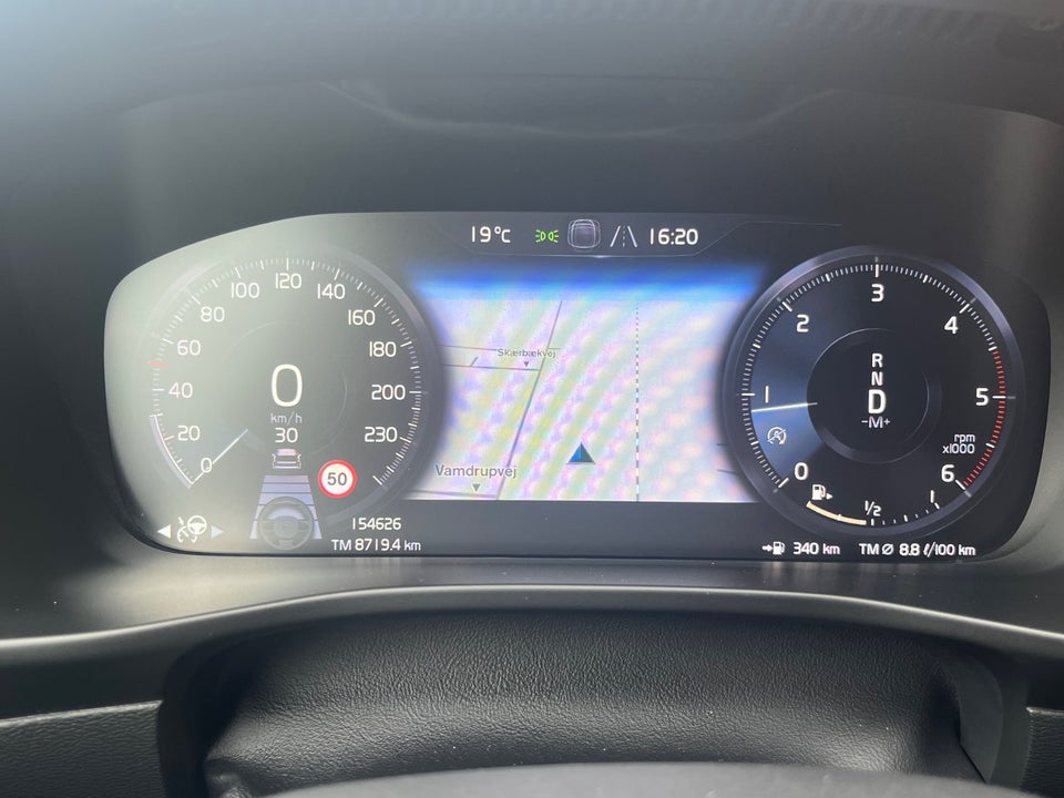 Volvo XC40 2,0 D4 190 R-Design aut. AWD 5d