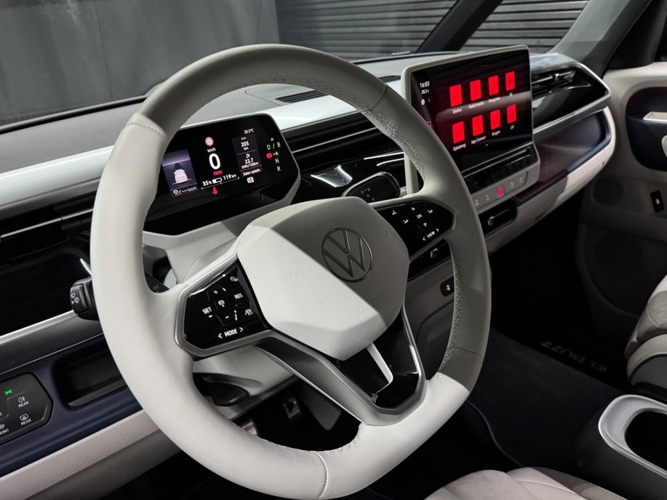 VW ID.Buzz 77 Pro SWB 5d