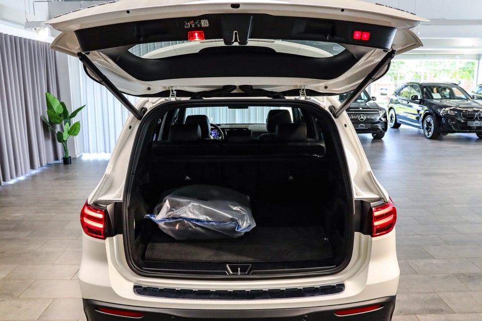 Mercedes EQB300 AMG Premium 4Matic 5d