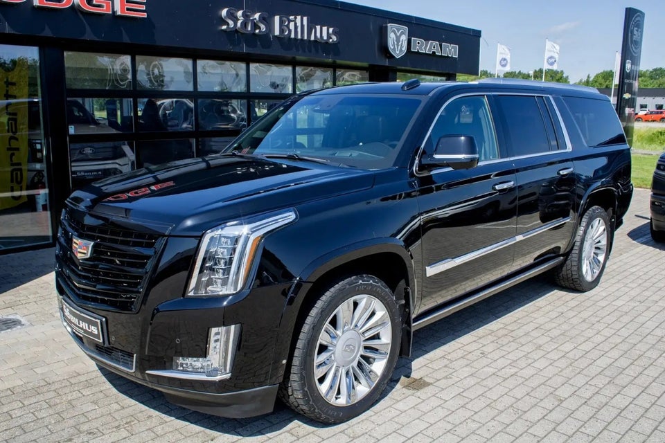 Cadillac Escalade 6,2 V8 ESV Platinum aut. 7prs 5d