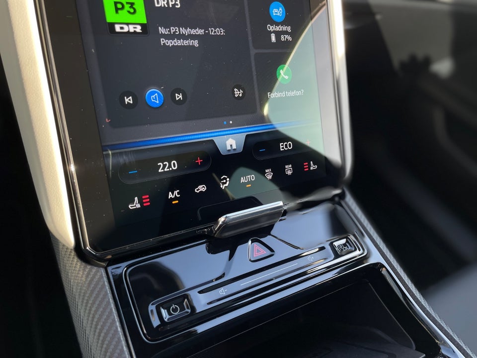 Ford Explorer 82 Premium Extended Range 5d