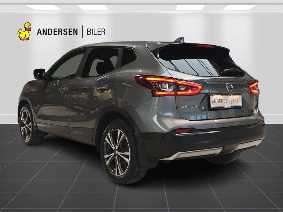 Nissan Qashqai 1,3 Dig-T 140 N-Connecta 5d