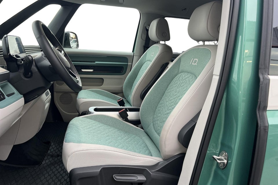 VW ID.Buzz 77 Pro SWB 5d