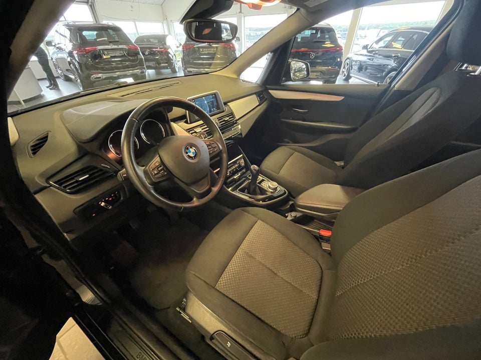 BMW 218d 2,0 Active Tourer Advantage 5d