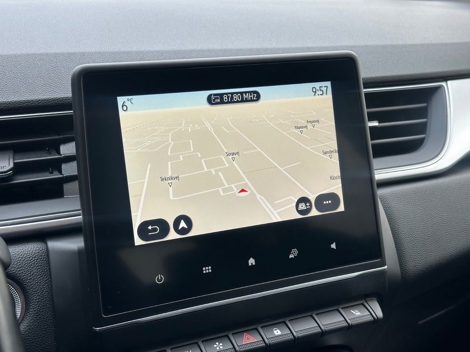 Renault Captur 1,6 E-Tech Intens 5d