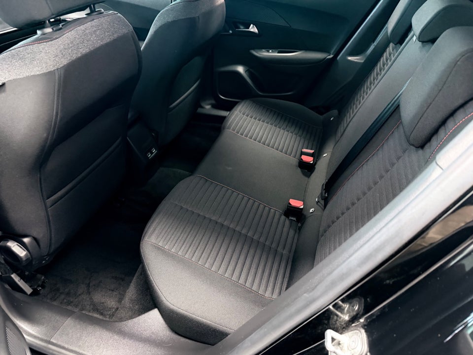 Peugeot e-2008 50 Active 5d