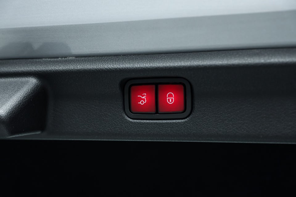 Mercedes EQE350 Electric Art 4d