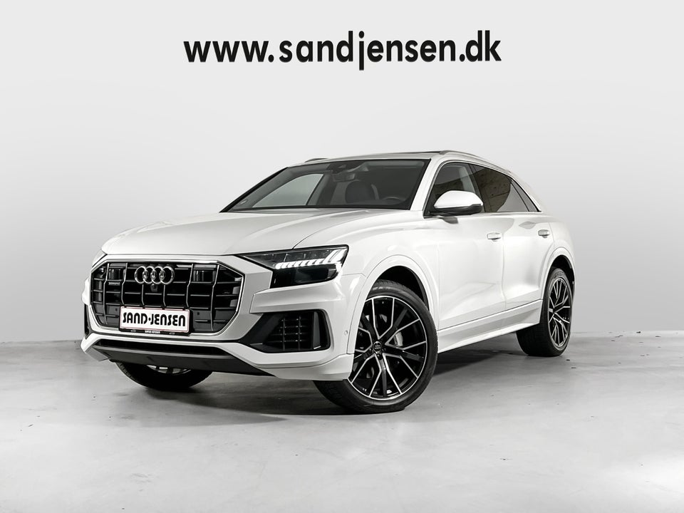 Audi Q8 50 TDi quattro Tiptr. 5d