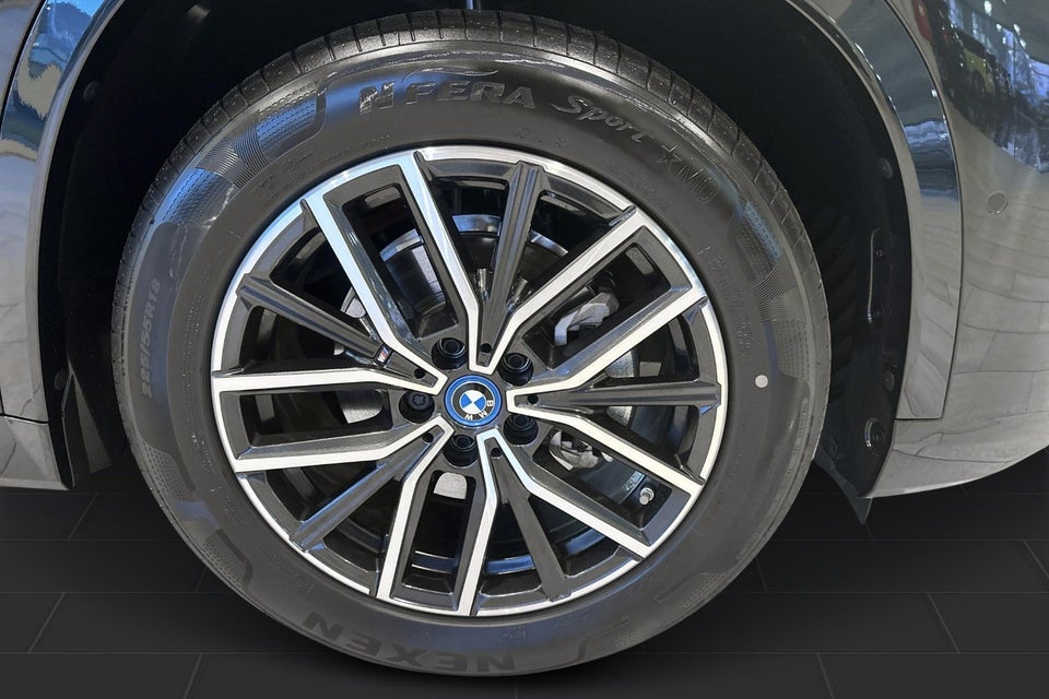 BMW iX1 eDrive20 M-Sport 5d