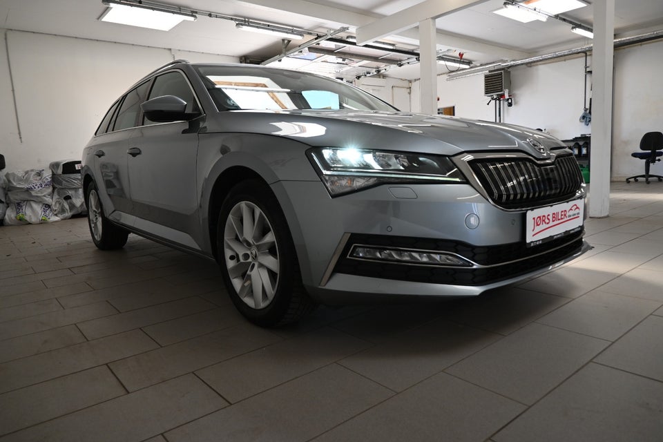 Skoda Superb 1,4 TSi iV Plus Combi DSG 5d