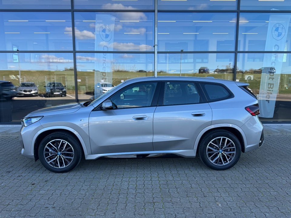 BMW iX1 xDrive30 M-Sport Premium 5d