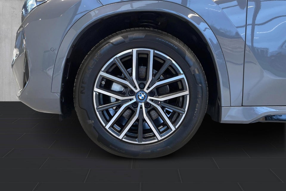 BMW iX1 eDrive20 M-Sport 5d