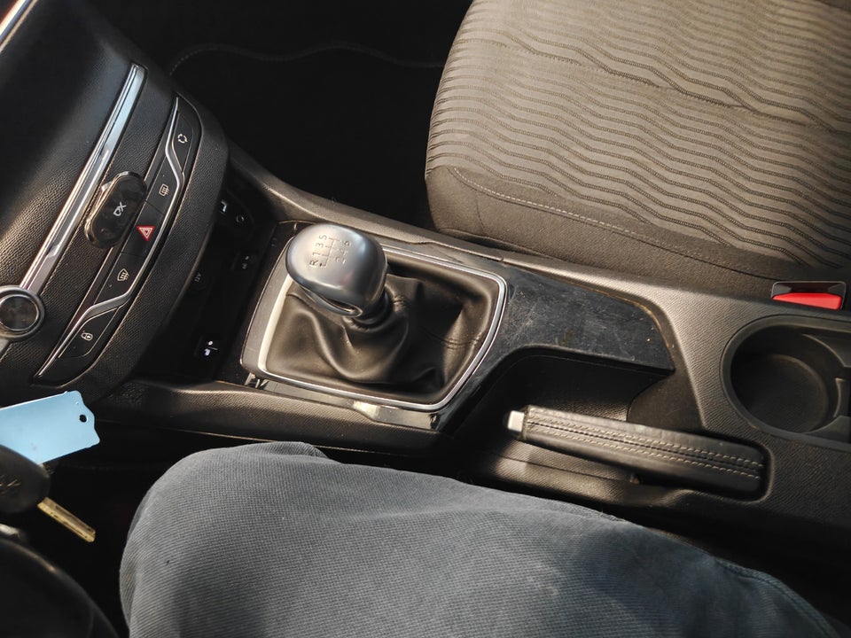 Peugeot 308 1,6 BlueHDi 120 Active SW 5d