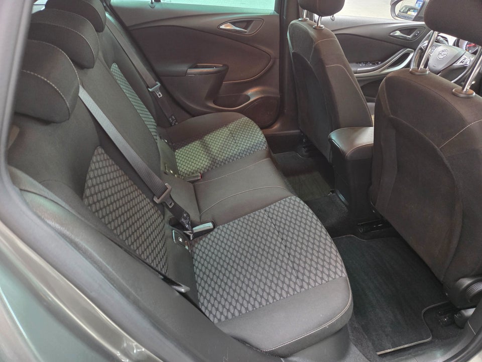 Opel Astra 1,0 T 105 Excite Sports Tourer 5d