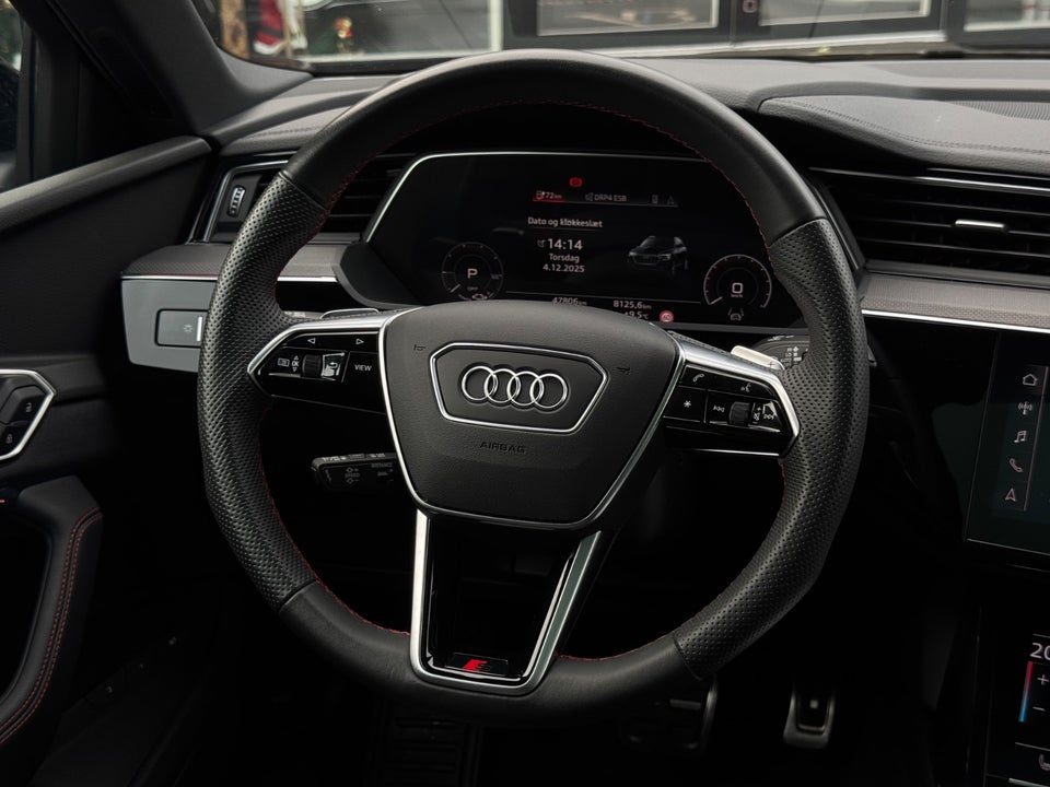 Audi Q8 e-tron 55 S-line Black Edition quattro 5d
