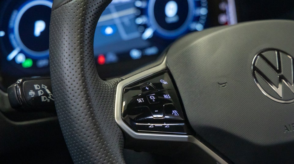 VW Tiguan 1,4 eHybrid R-line DSG 5d