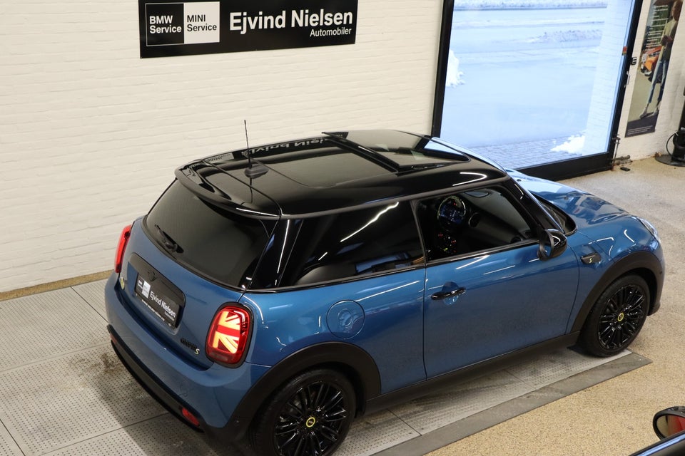 MINI Cooper SE Edition Premium Plus 3d