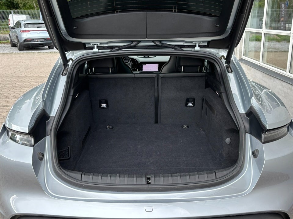 Porsche Taycan 4 Performance+ Cross Turismo 5d