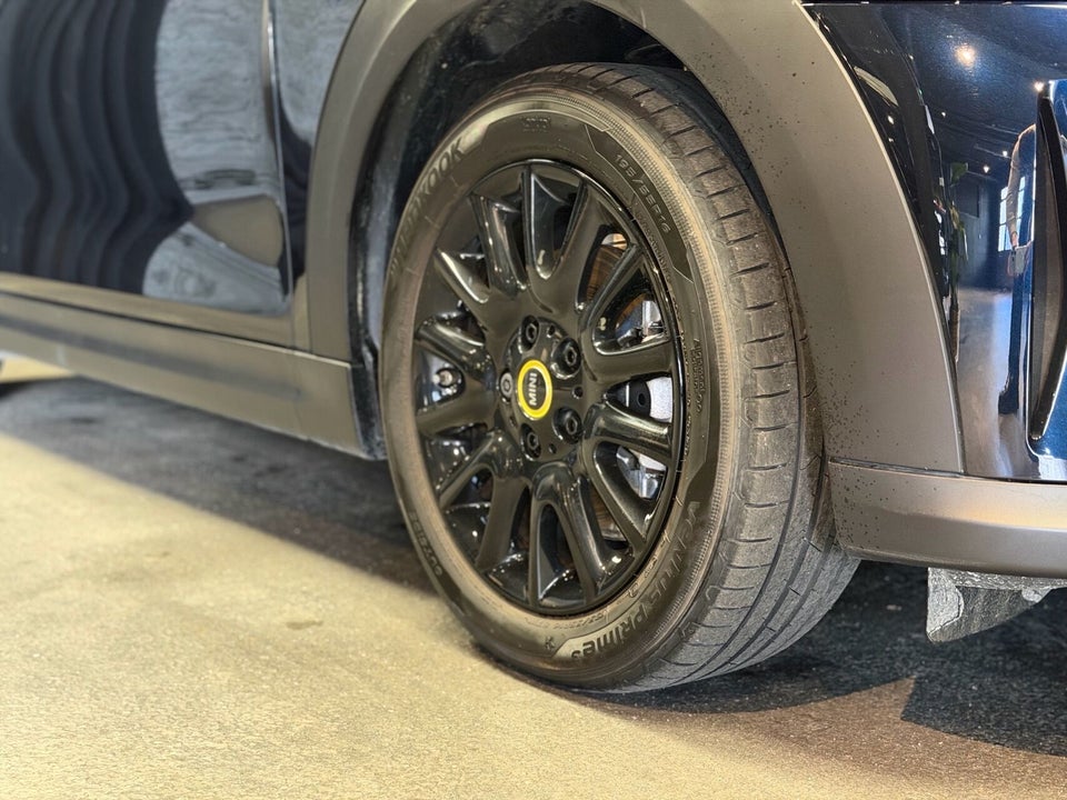 MINI Cooper SE Classic Trim 3d