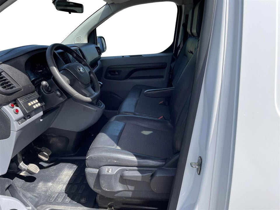 Toyota ProAce 2,0 D 120 Long Comfort 5d