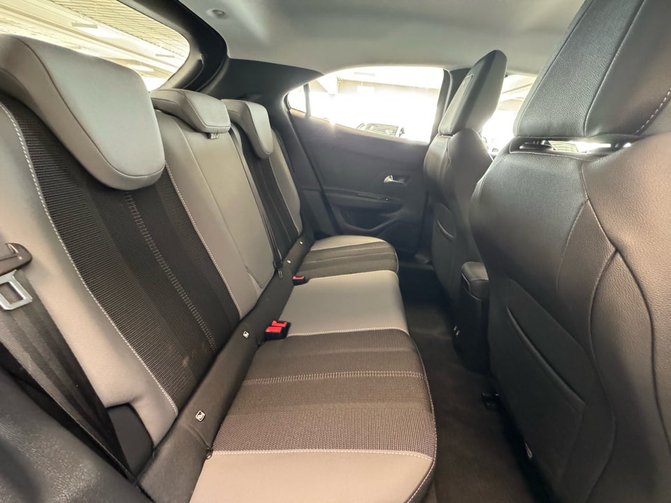 Opel Mokka-e 50 Elegance 5d