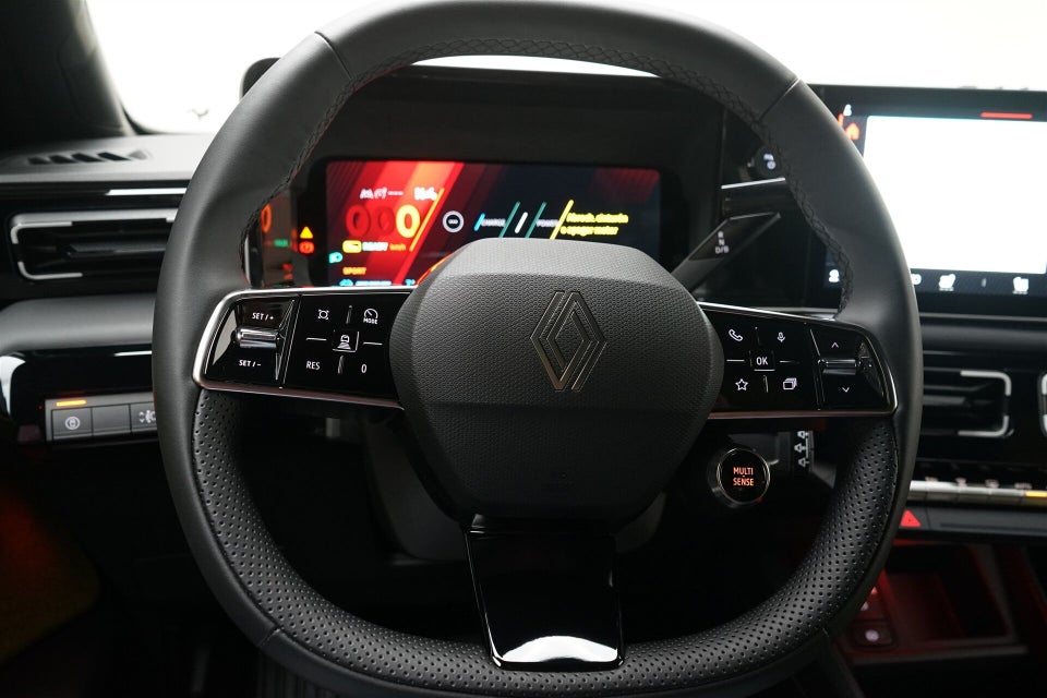 Renault 5 E-Tech 52 Iconic 5d