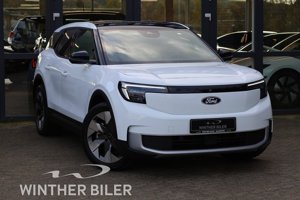 Ford Explorer 82 Premium Extended Range 5d