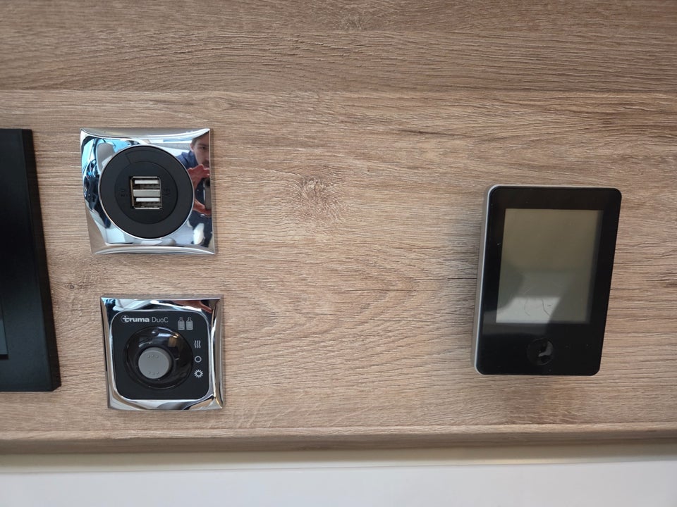 Euramobil T676 EB 2,0 CDi aut. 3d