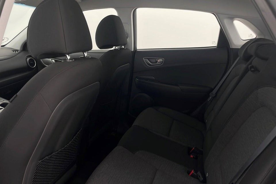 Hyundai Kona 39 EV Pure 5d