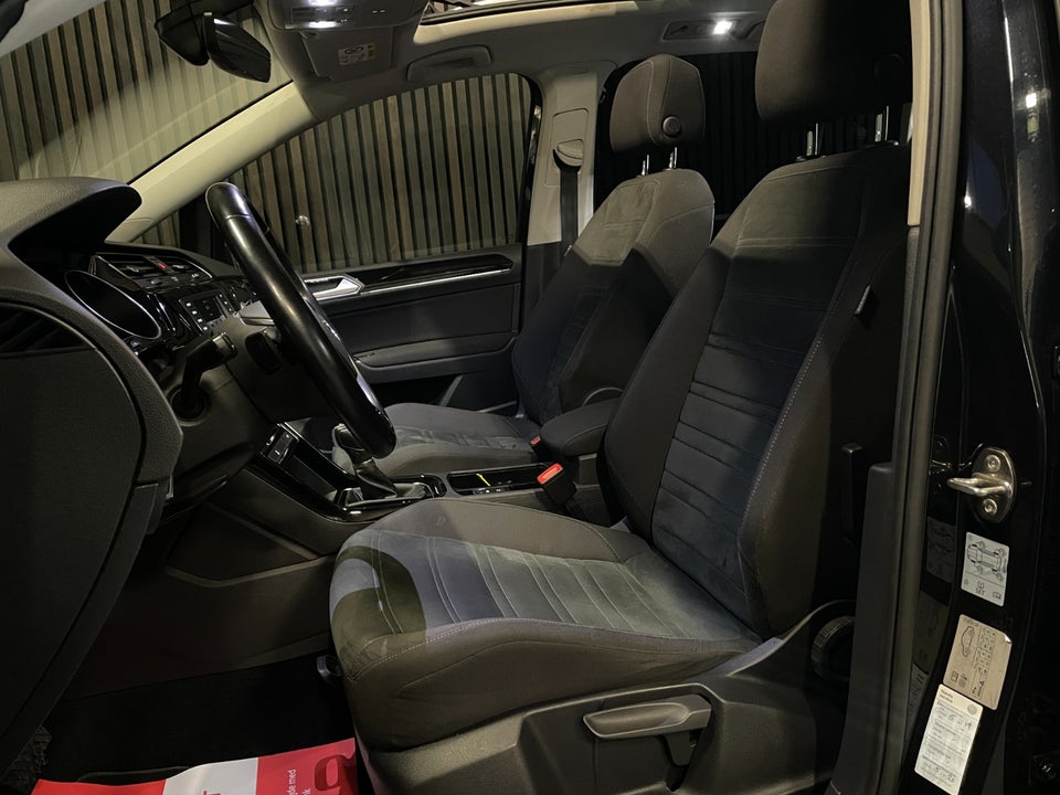 VW Touran 2,0 TDi 150 Highline DSG 7prs 5d