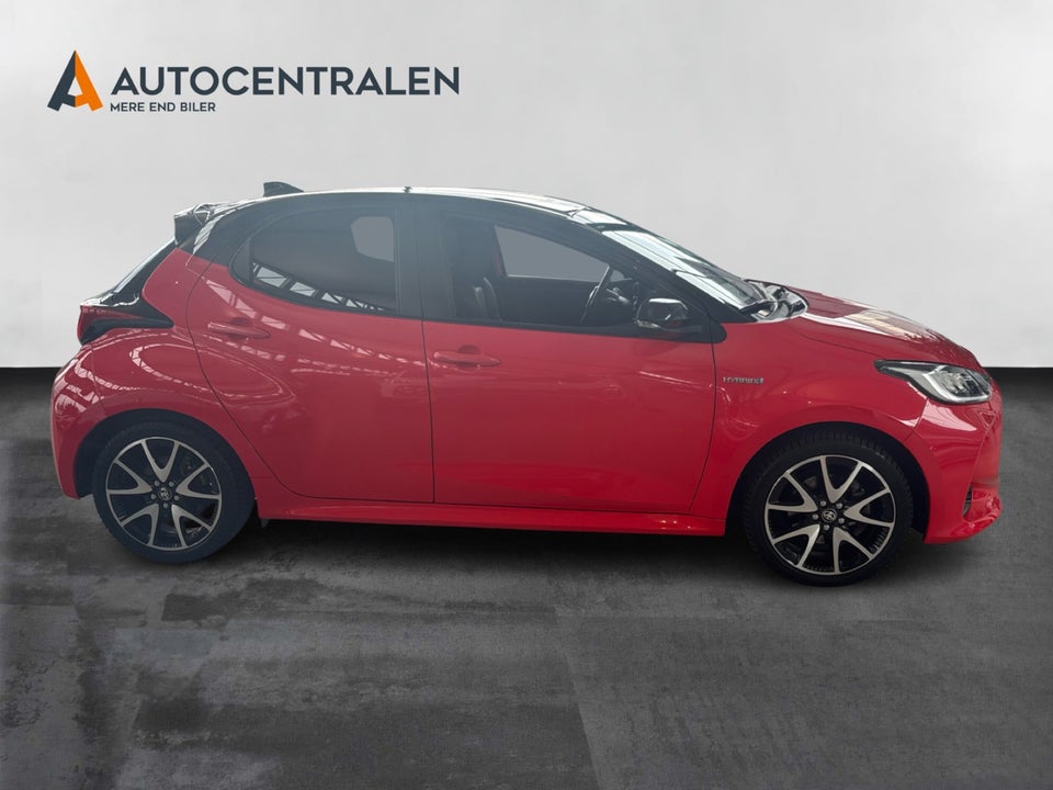 Toyota Yaris 1,5 Hybrid H3 Premier Edition e-CVT 5d