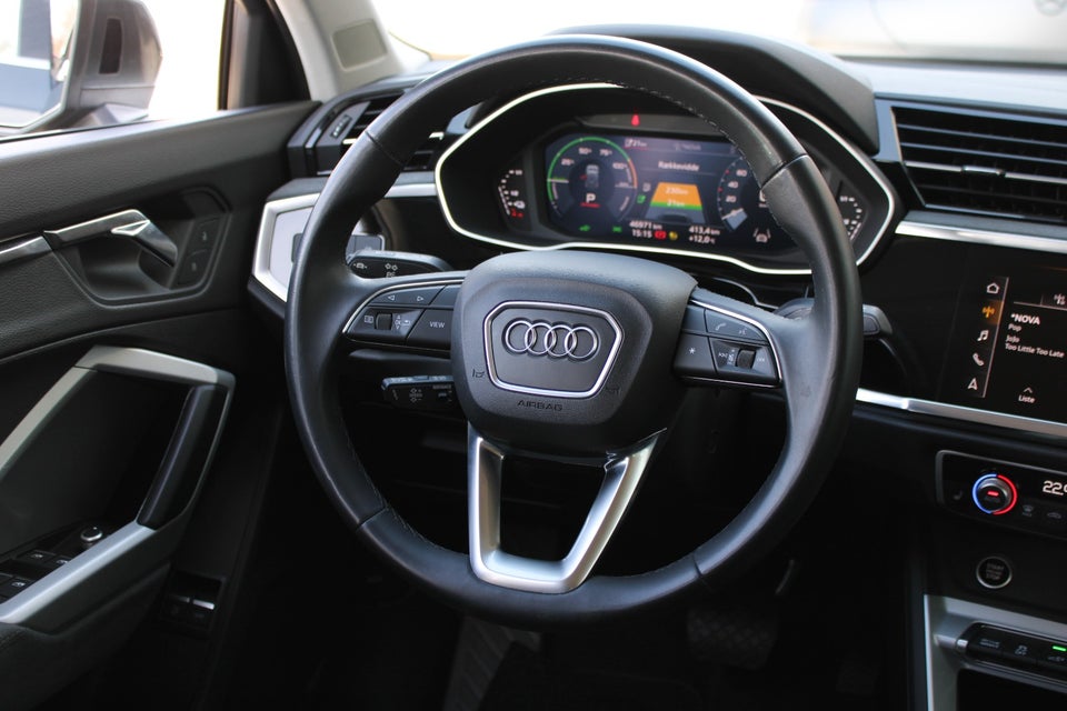 Audi Q3 45 TFSi e S-line plus S-tr. 5d