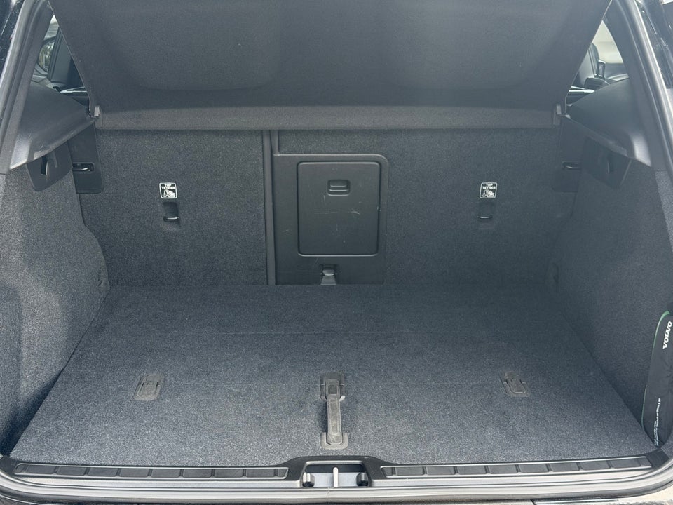 Volvo XC40 ReCharge Core 5d