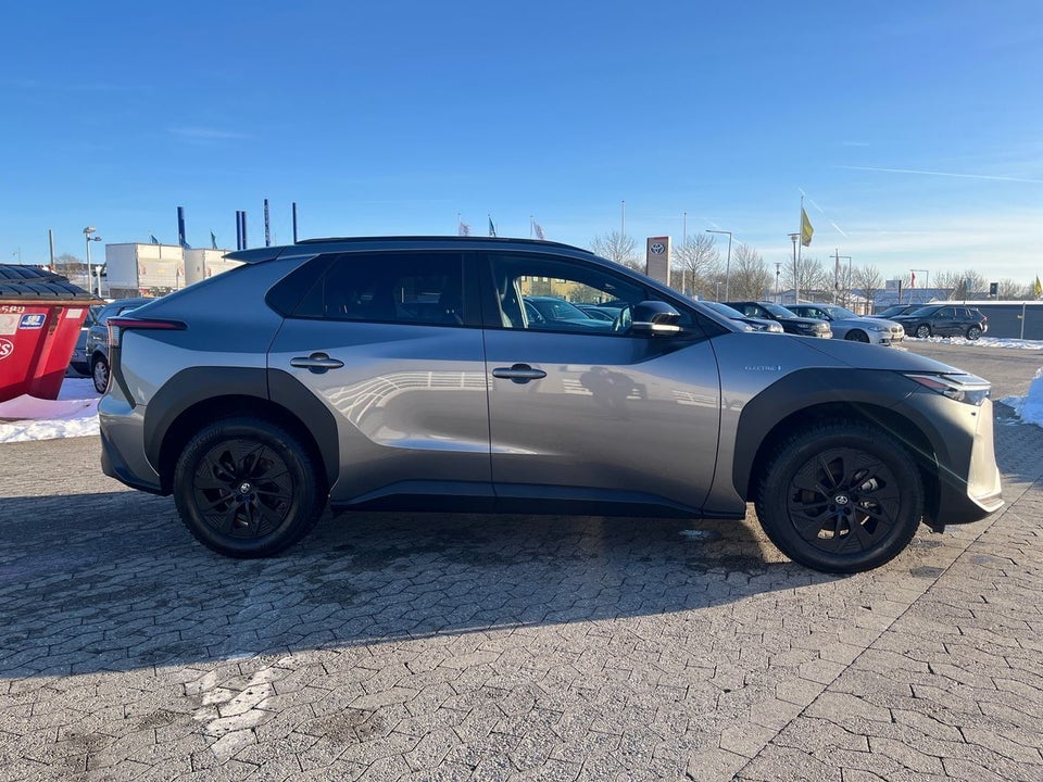 Toyota bZ4X Active 5d