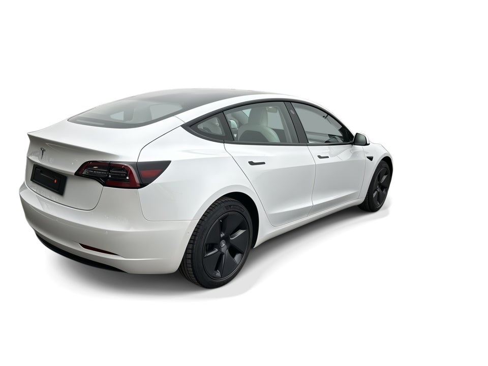 Tesla Model 3 Standard Range+ RWD 4d