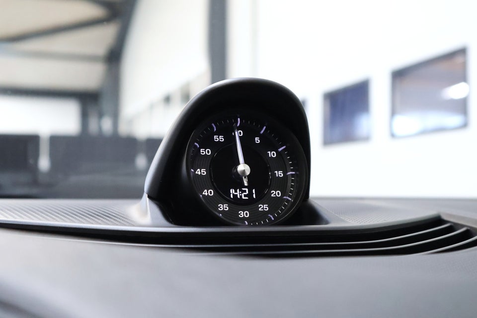 Porsche Taycan Sport Turismo 5d