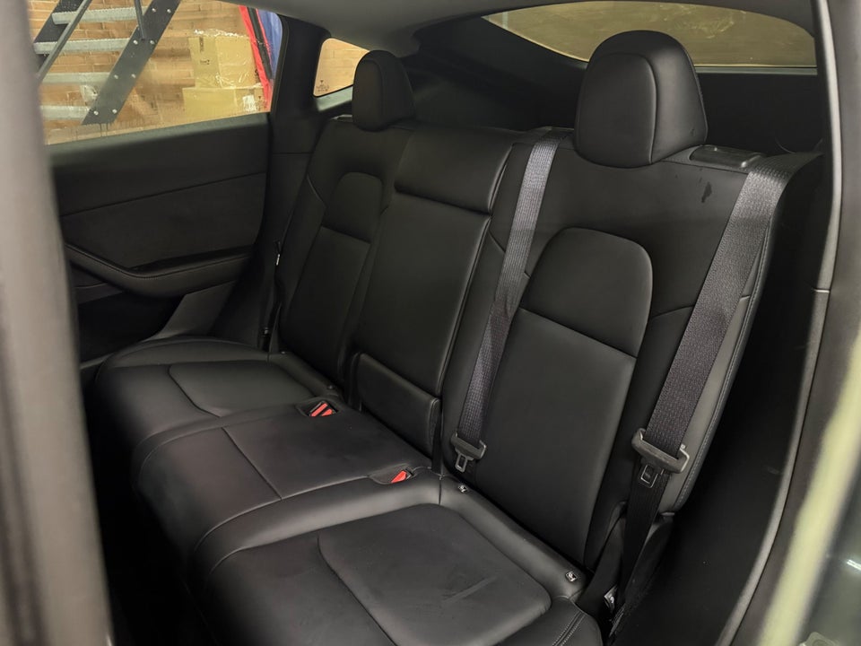 Tesla Model Y Long Range AWD 5d