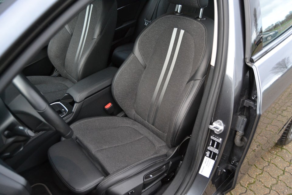 BMW 118i 1,5 Sport Line 5d