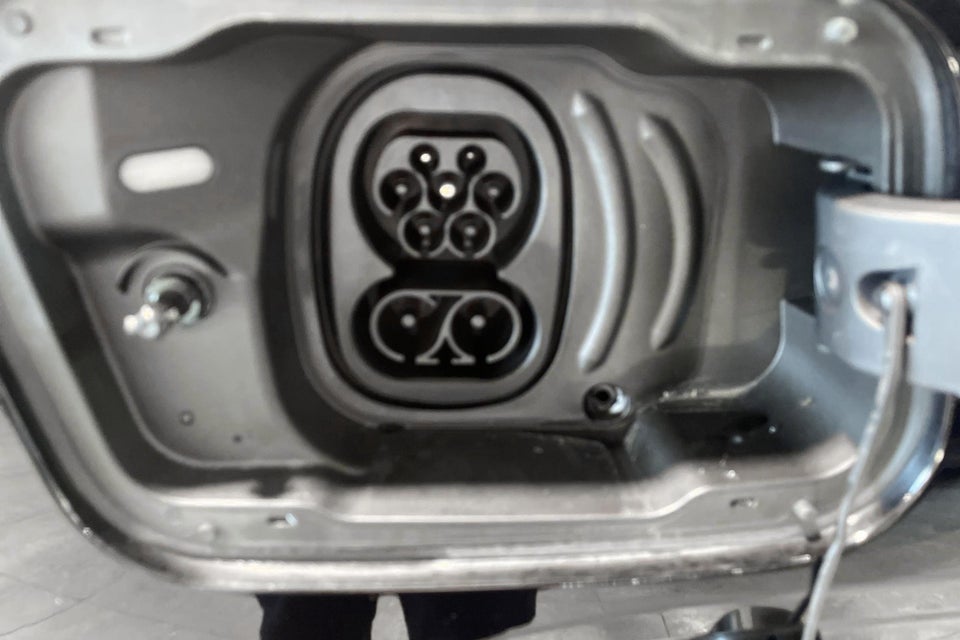 Ford Explorer 77 Premium Extended Range 5d