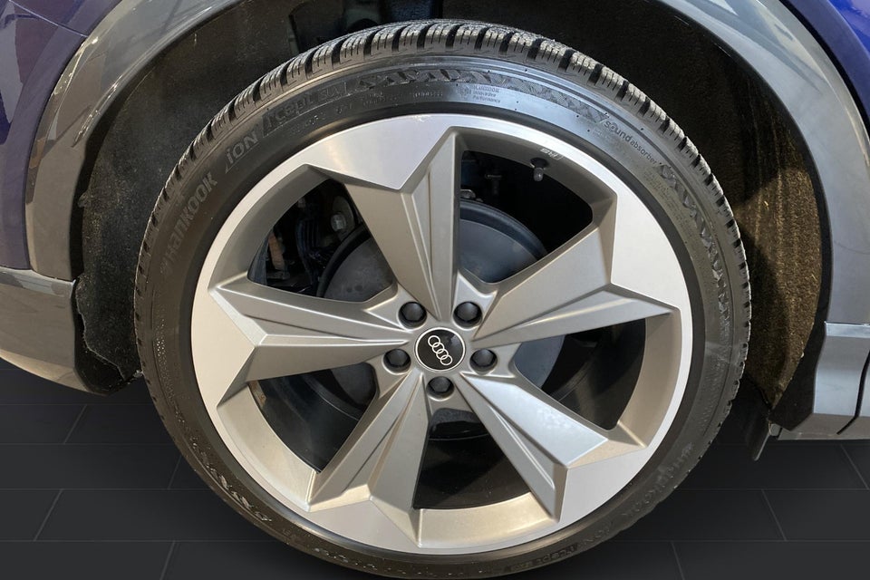 Audi Q4 e-tron 40 S-line Sportback 5d