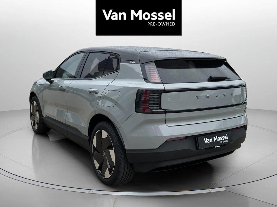 Volvo EX30 Extended Range Plus 5d