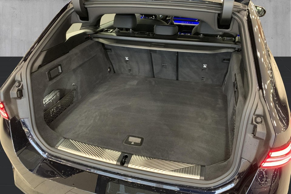 BMW i5 eDrive40 M-Sport 4d