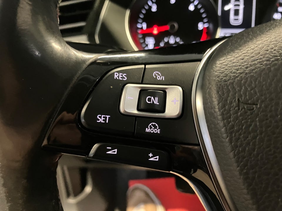 VW Passat 2,0 TDi 150 Comfortline Variant DSG 5d