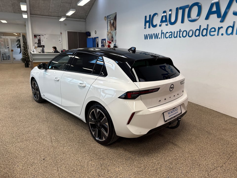 Opel Astra-e 54 Ultimate 5d