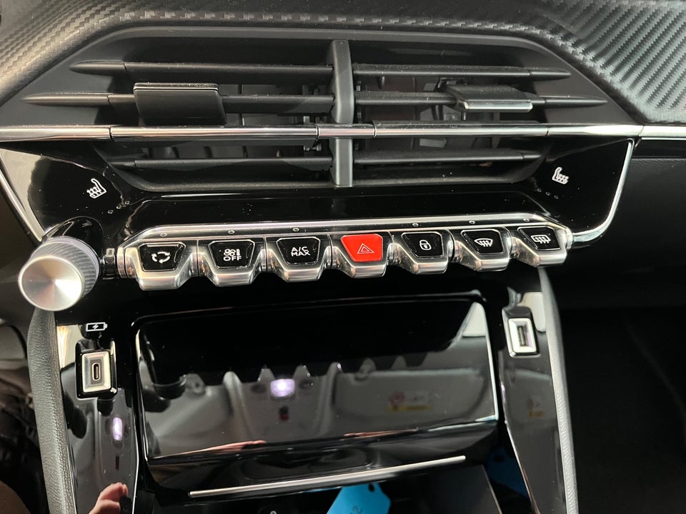 Peugeot 2008 1,2 PureTech 130 Allure 5d