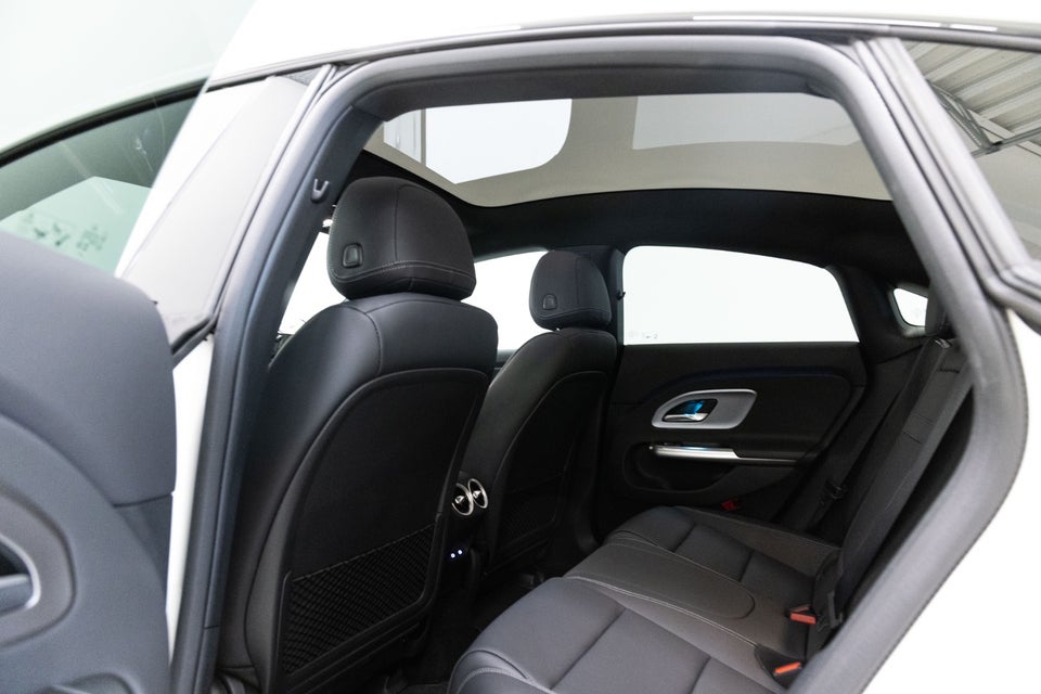 Mercedes CLA250+ EQ Progressive Advance Plus 4d