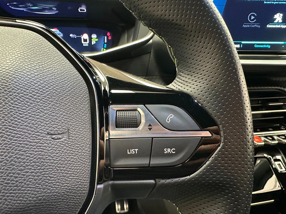 Peugeot e-2008 50 GT 5d