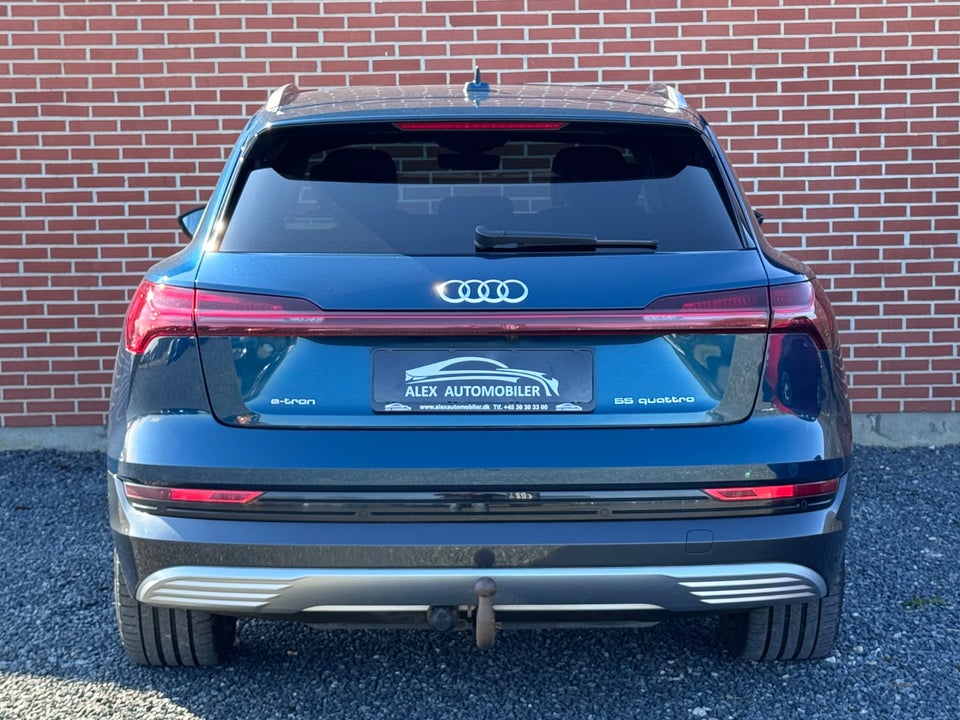 Audi e-tron 55 quattro 5d